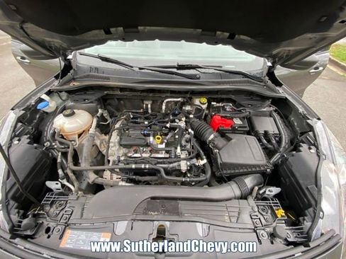 Used 2022 Ford Escape SE image 45