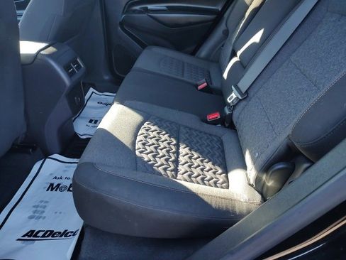 Used 2024 Chevrolet Equinox LT image 8