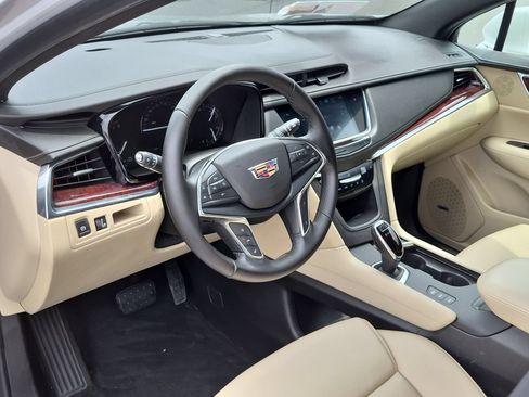 Certified 2019 Cadillac XT5 Luxury AWD/4WD image 9
