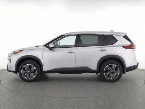Used 2024 Nissan Rogue SV AWD/4WD image 5