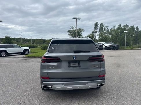 Used 2025 BMW X5 xDrive50e AWD/4WD image 5