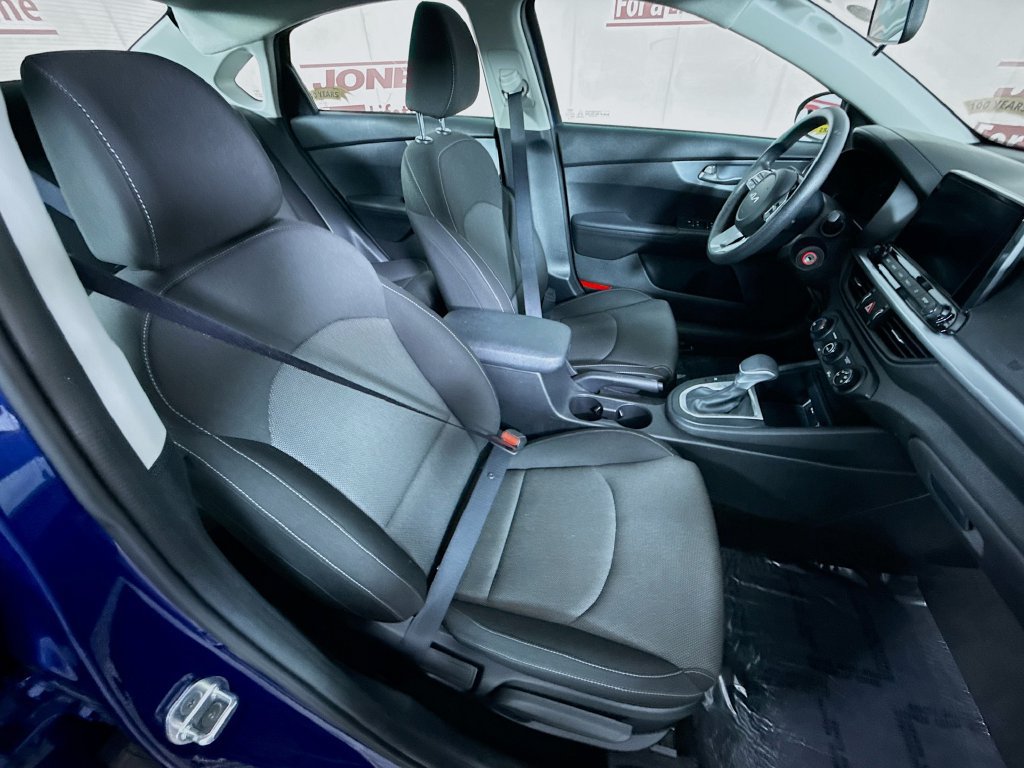 Certified 2023 Kia Forte LXS FWD image 29