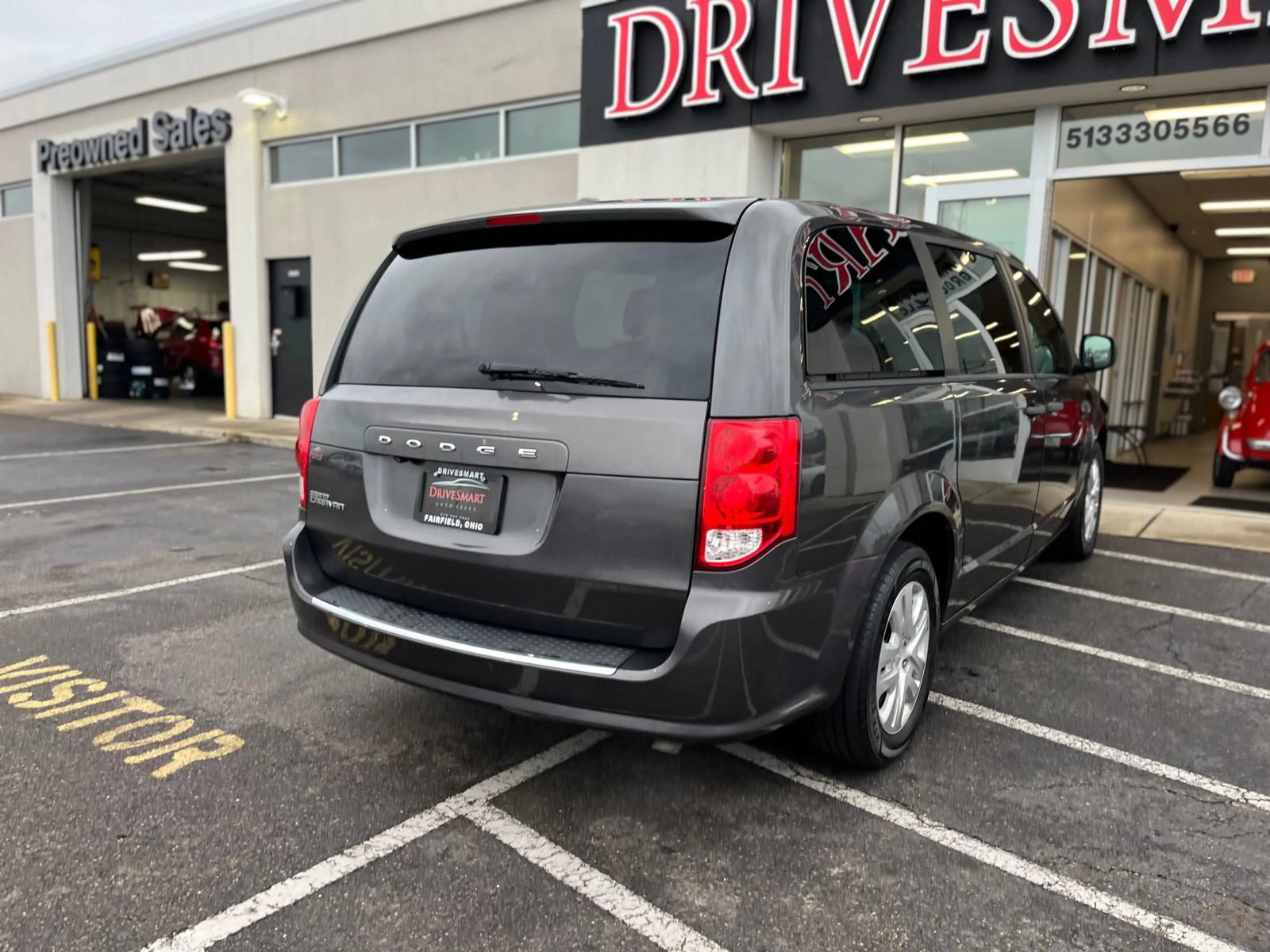 Used 2019 Dodge Grand Caravan SE w/ UConnect Hands-Free Group FWD image 10
