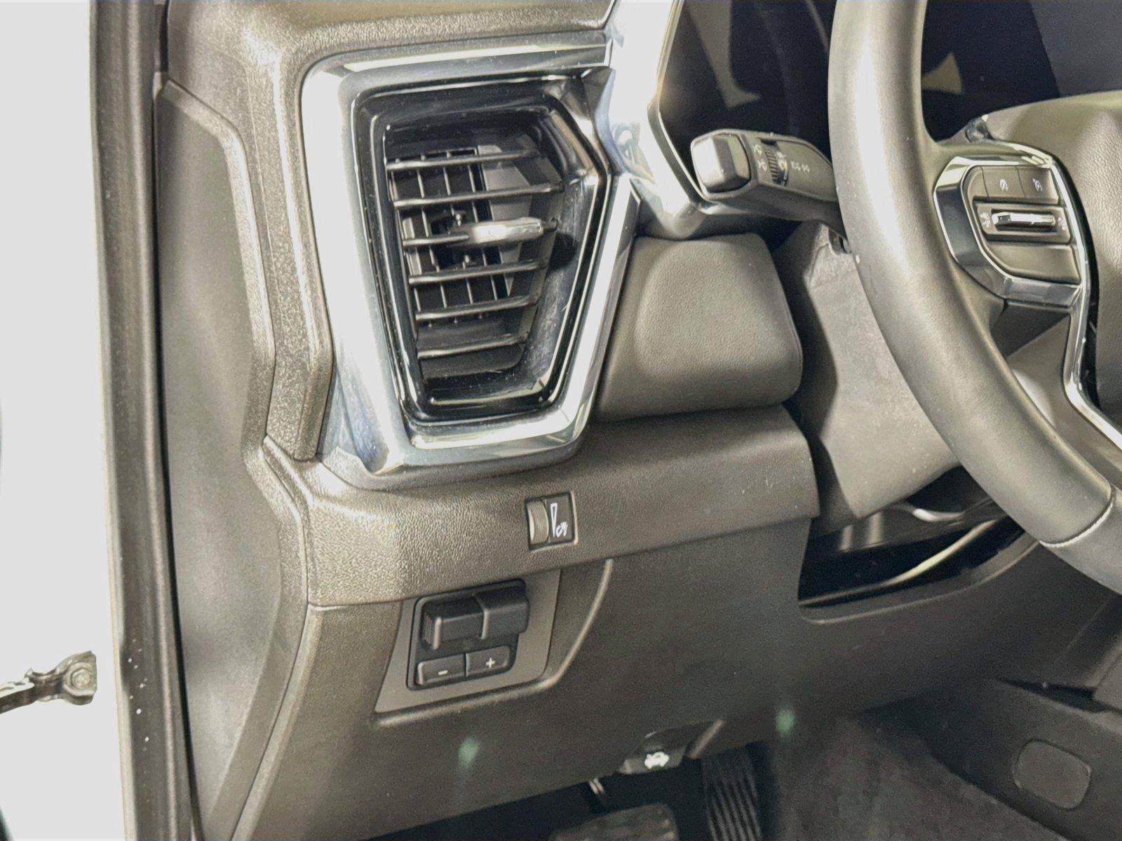 Certified 2026 GMC Canyon Elevation w/ Convenience Package AWD/4WD image 8