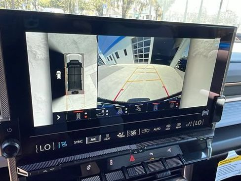 Used 2025 GMC Hummer EV 3X AWD/4WD image 22