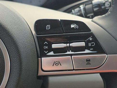 New 2026 Hyundai Elantra Limited FWD image 27