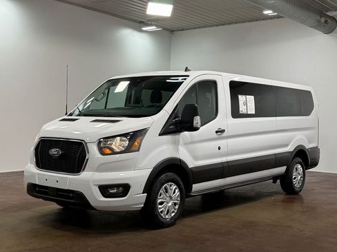 Used 2023 Ford Transit 350 XLT image 32