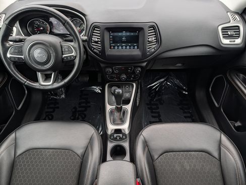 Used 2021 Jeep Compass Latitude w/ Driver Assistance Group AWD/4WD image 10