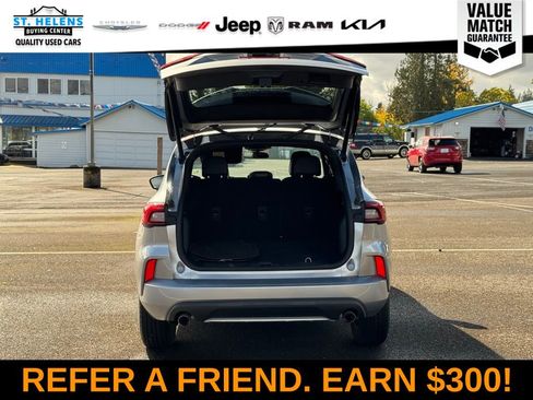 Used 2023 Ford Escape ST-Line w/ Cold Weather Package image 7