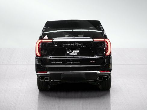 Used 2025 GMC Yukon XL Denali w/ Sun & Power Step Package AWD/4WD image 4