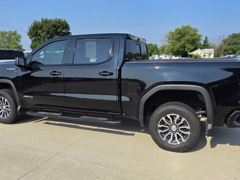 Certified 2023 GMC Sierra 1500 AT4 w/ Technology Package AWD/4WD image 8