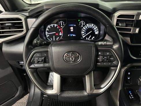 Used 2025 Toyota Tundra SR5 w/ SR5 Convenience Package AWD/4WD image 15