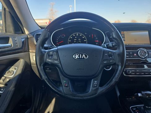Used 2016 Kia Cadenza Premium w/ Luxury Plus Package image 23