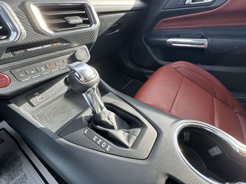 Used 2025 Ford Mustang GT Premium image 17