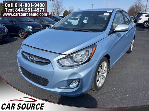 Used 2013 Hyundai Accent GLS w/ Premium Pkg image 2