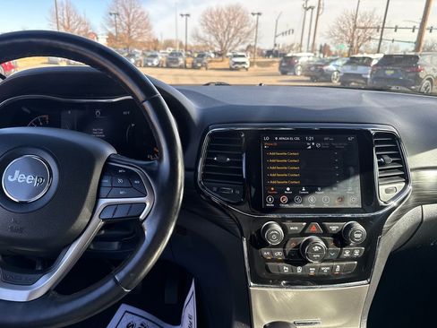 Used 2020 Jeep Grand Cherokee Altitude image 17