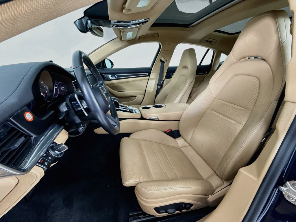 Certified 2023 Porsche Panamera image 5