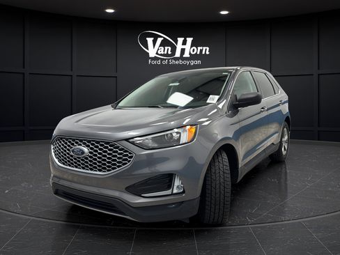 Used 2023 Ford Edge SEL w/ Convenience Package AWD/4WD image 3