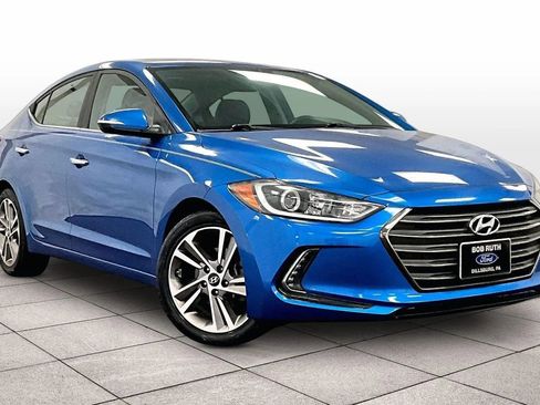 Used 2017 Hyundai Elantra Limited w/ Limited Tech Package 04 image 2