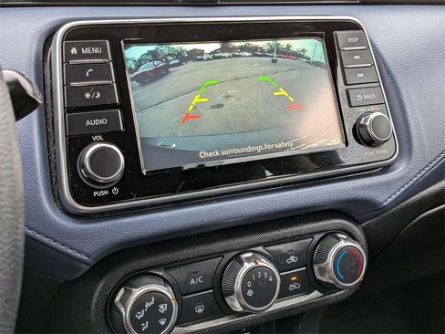 Used 2024 Nissan Versa SV w/ Trunk Package image 14