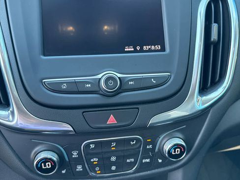 Used 2021 Chevrolet Equinox LT FWD image 16
