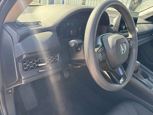 Used 2024 Honda Accord EX image 10