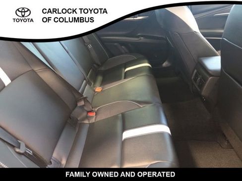 Used 2025 Toyota Camry SE w/ Convenience Package FWD image 16