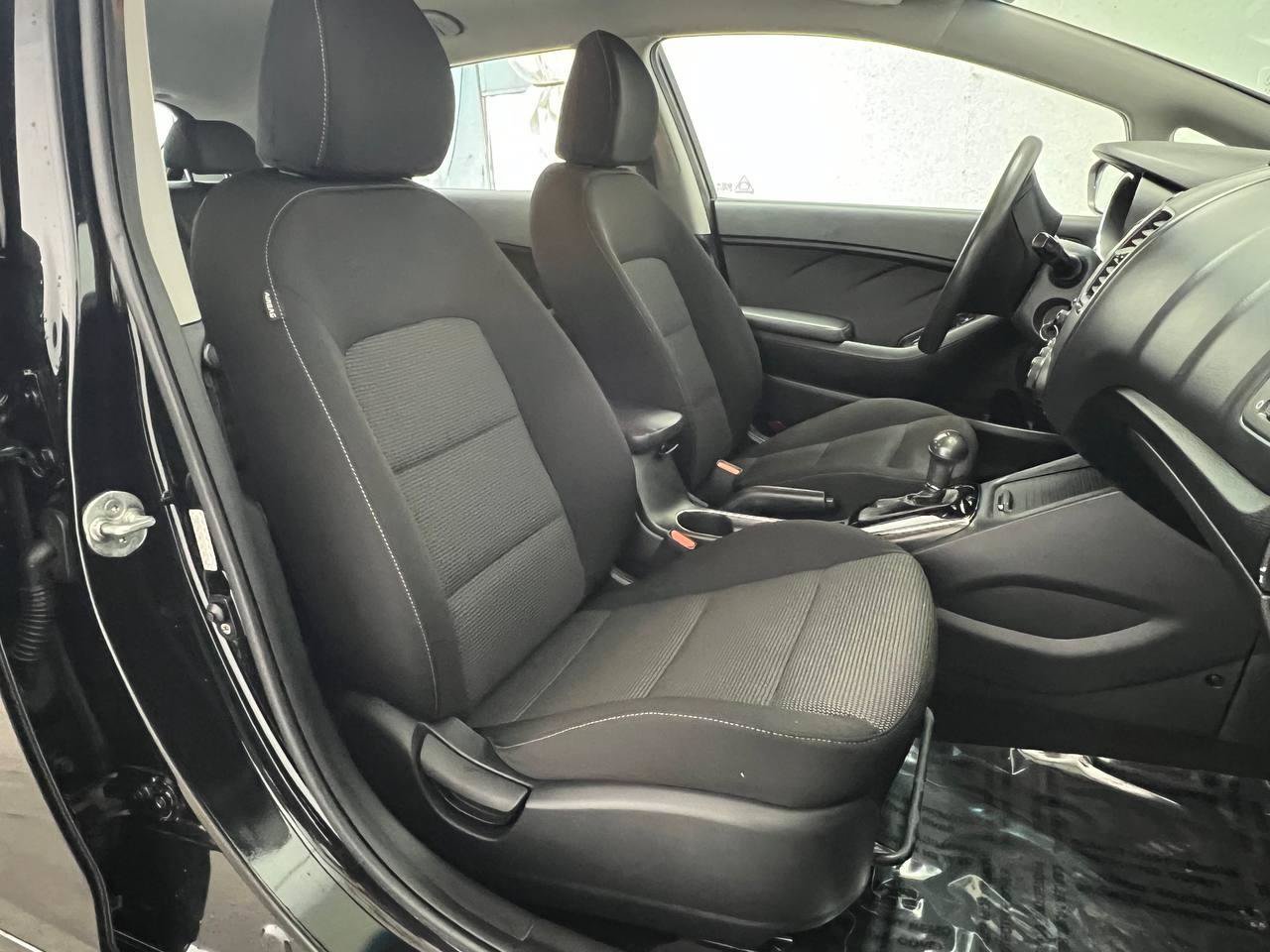 Used 2017 Kia Forte LX FWD image 12
