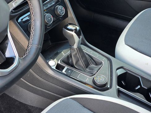 Used 2025 Volkswagen Taos S image 17