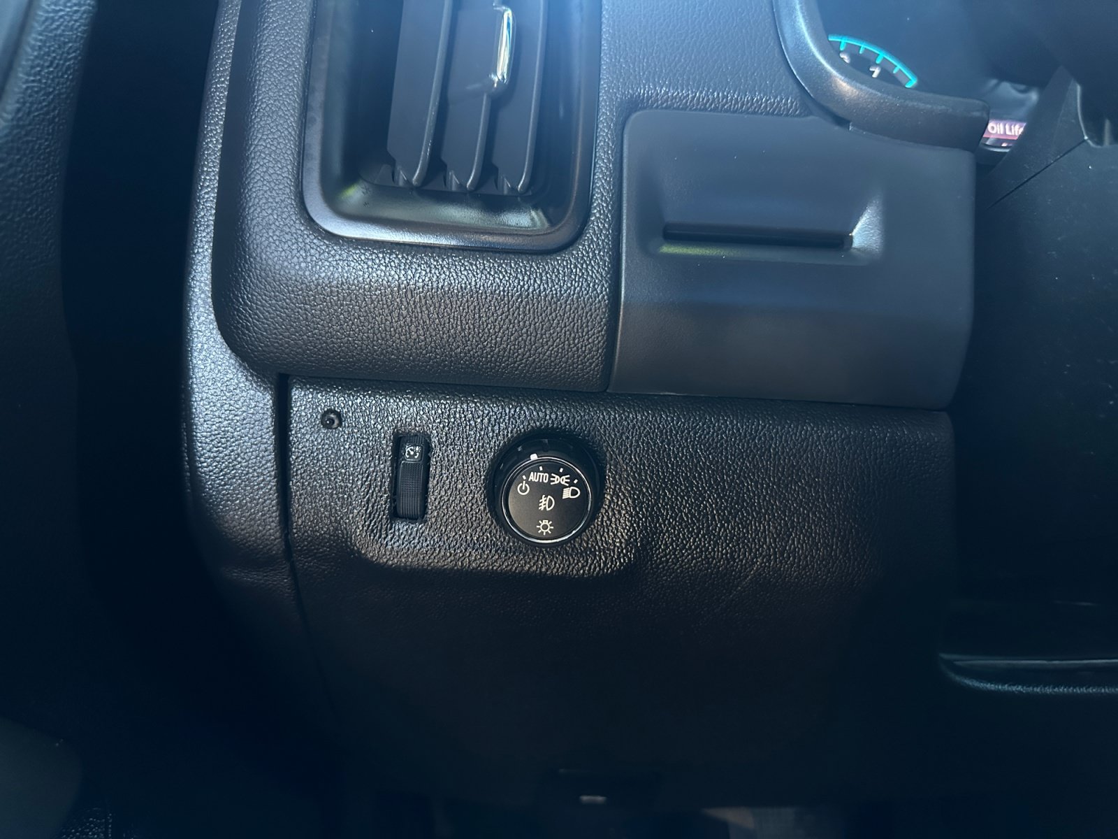 Used 2019 Chevrolet Colorado LT w/ Colorado RST Special Edition RWD image 19