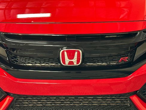 Used 2018 Honda Civic Type R image 44
