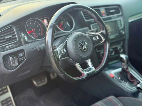 Used 2017 Volkswagen GTI S image 11