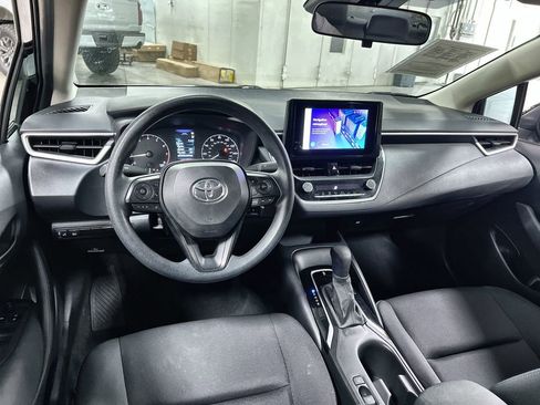 Used 2024 Toyota Corolla LE FWD image 18