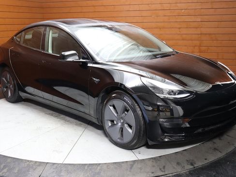Used 2023 Tesla Model 3 Standard Range image 65