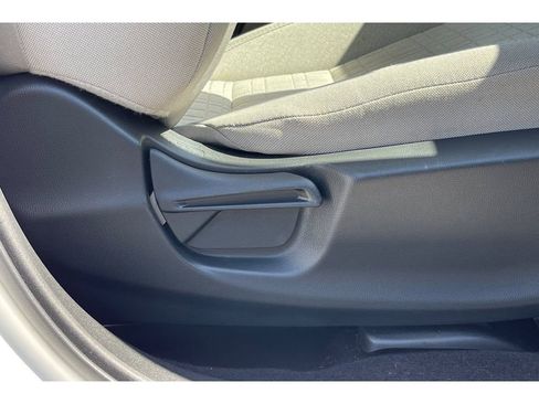 Certified 2024 Honda HR-V LX image 22