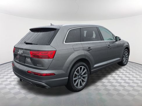 Used 2017 Audi Q7 3.0T Premium Plus w/ Premium Plus Package image 3