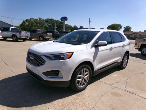 Used 2024 Ford Edge SEL image 7