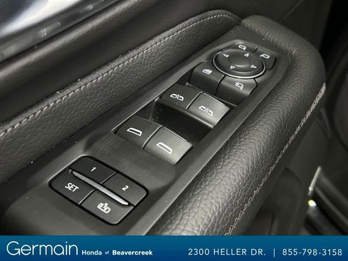 Used 2023 GMC Yukon Denali image 18