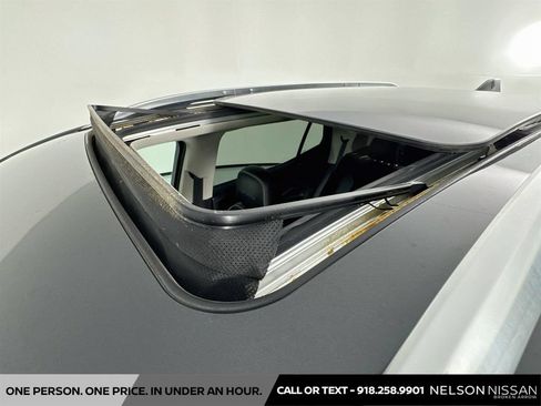 Used 2020 GMC Terrain Denali w/ Denali Premium Package AWD/4WD image 23
