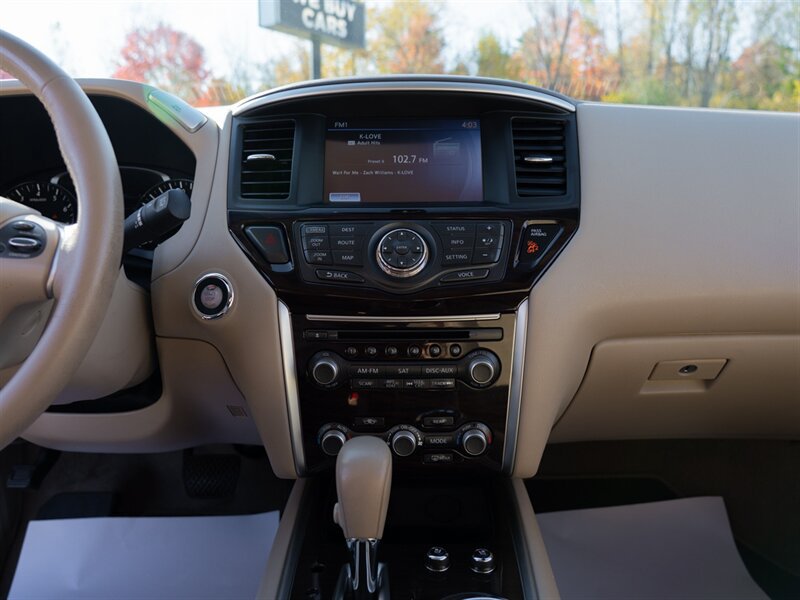 Used 2015 Nissan Pathfinder Platinum FWD image 33