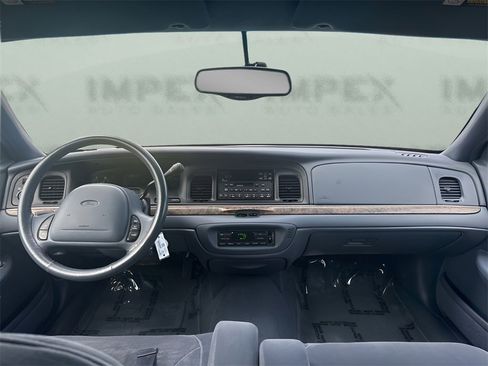 Used 1998 Ford Crown Victoria LX image 13