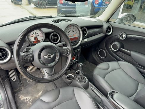 Used 2013 MINI Cooper S image 6