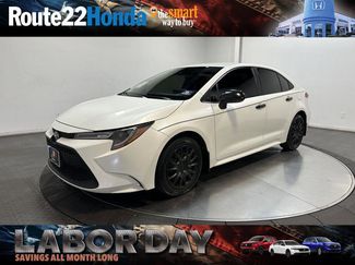 Used 2020 Toyota Corolla LE image 1