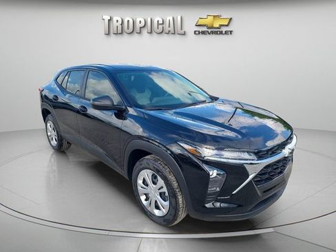 New 2026 Chevrolet Trax LS FWD image 7