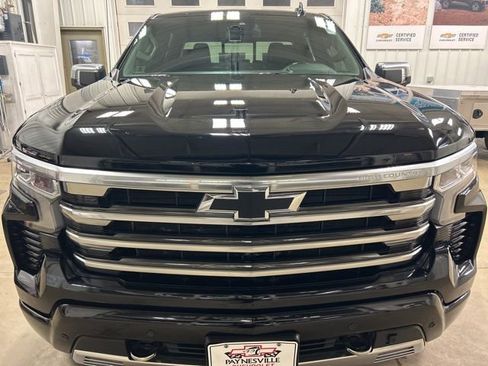 Used 2023 Chevrolet Silverado 1500 High Country w/ LPO, Dark Essentials Package image 3