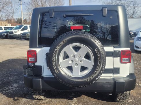 Used 2015 Jeep Wrangler Sport w/ Quick Order Package 24S image 7
