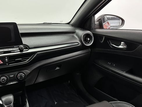 Used 2021 Kia Forte GT-Line image 26