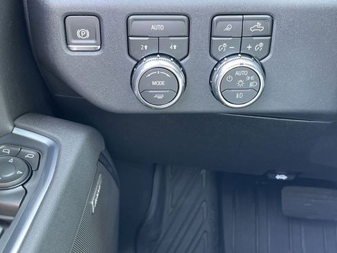 New 2026 GMC Sierra 1500 Elevation w/ Elevation Premium Package AWD/4WD image 18