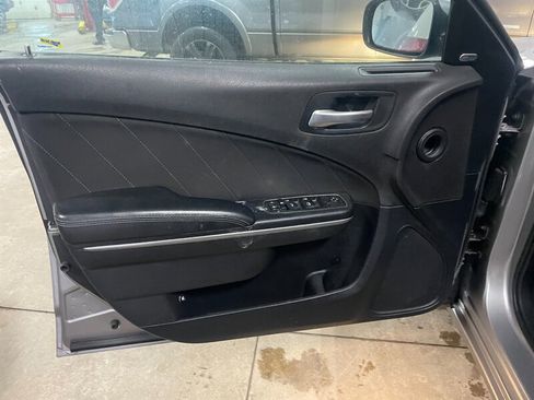 Used 2015 Dodge Charger R/T image 17