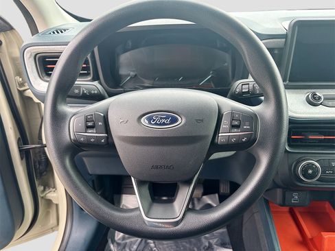 Used 2024 Ford Maverick XLT image 11